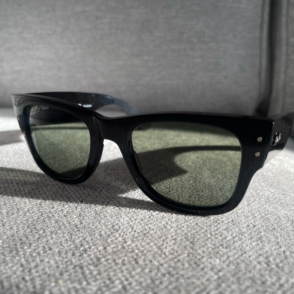 Polarized Rayban Mega Wayfarer Sunglasses

Size 51/21 145